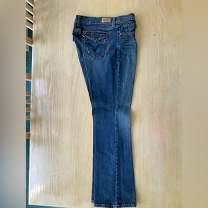 Levi’s 515 Boot Cut jeans, size 8M